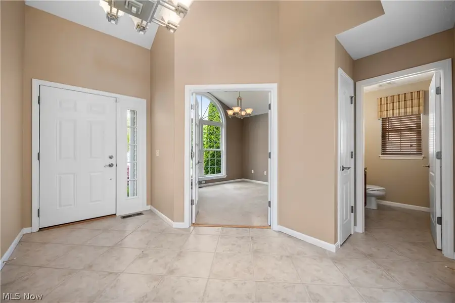 407 Clearbrook Drive, Avon Lake, OH 44012 - #3