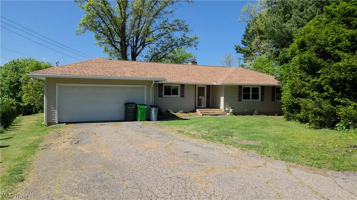 990 Severn Drive, Coshocton, OH 43812 - #1