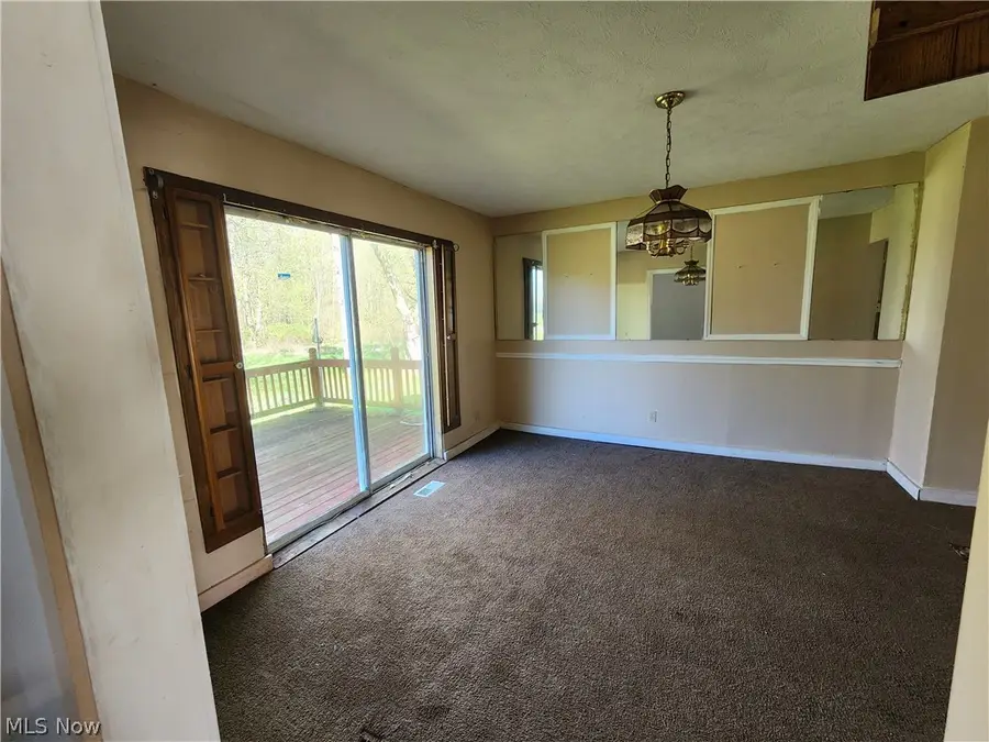 3174 Kinsman Nw Road, North Bloomfield, OH 44450 - #3