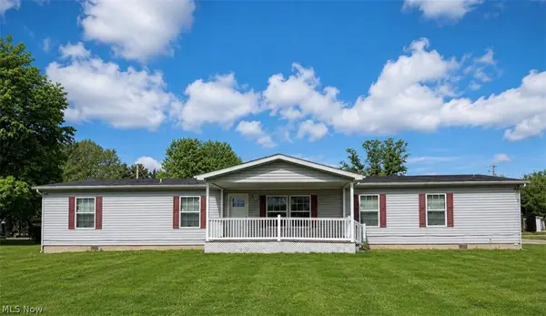 12585 3rd Avenue, Trinway, OH 43842
