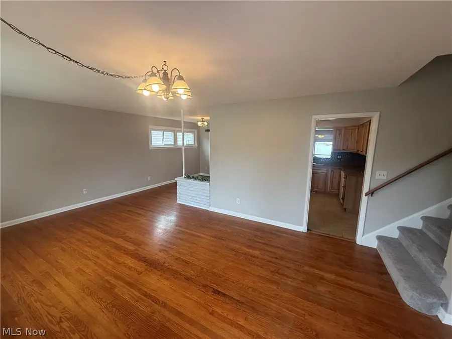 819 39th Street, Vienna, WV 26105 - #3