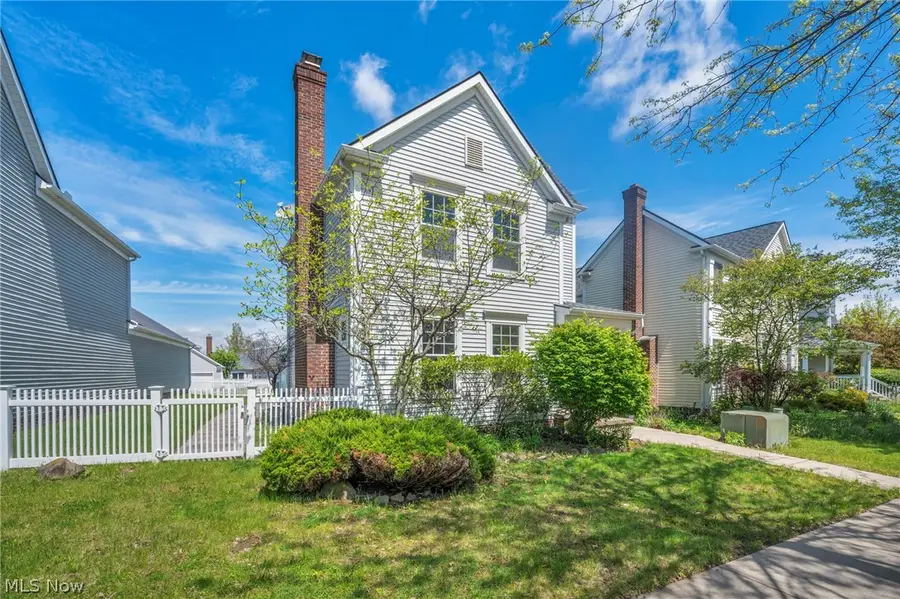 9747 Gates Avenue, Cleveland, OH 44105 - #3