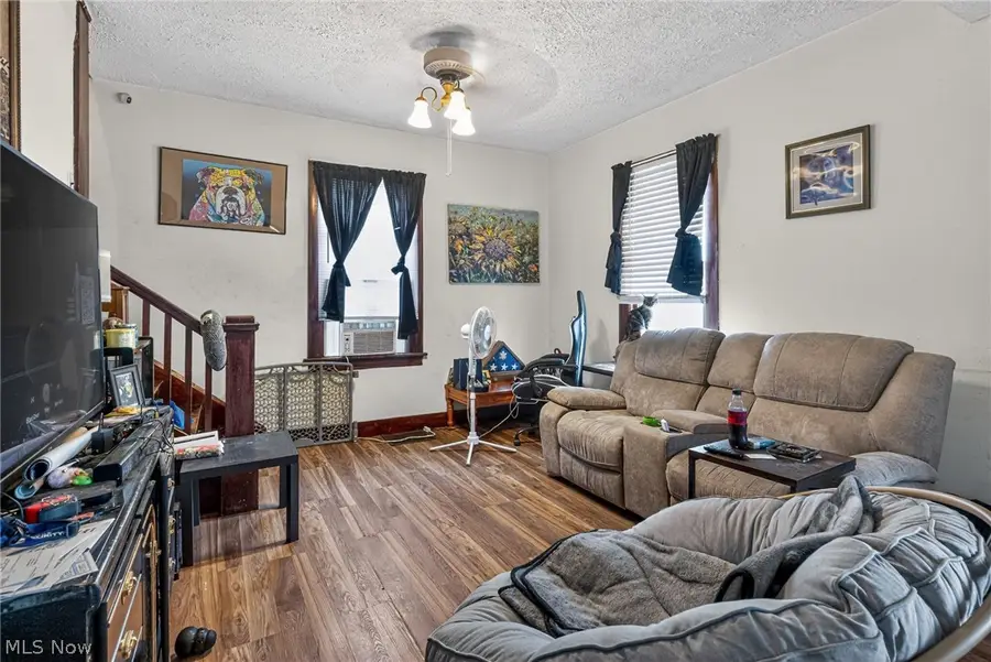 217 Hunts Avenue, Barnesville, OH 43713 - #2