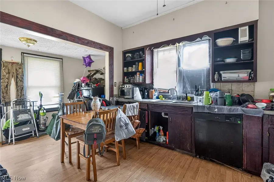 217 Hunts Avenue, Barnesville, OH 43713 - #3