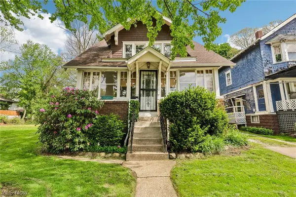 549 Parkdale Drive, Akron, OH 44307