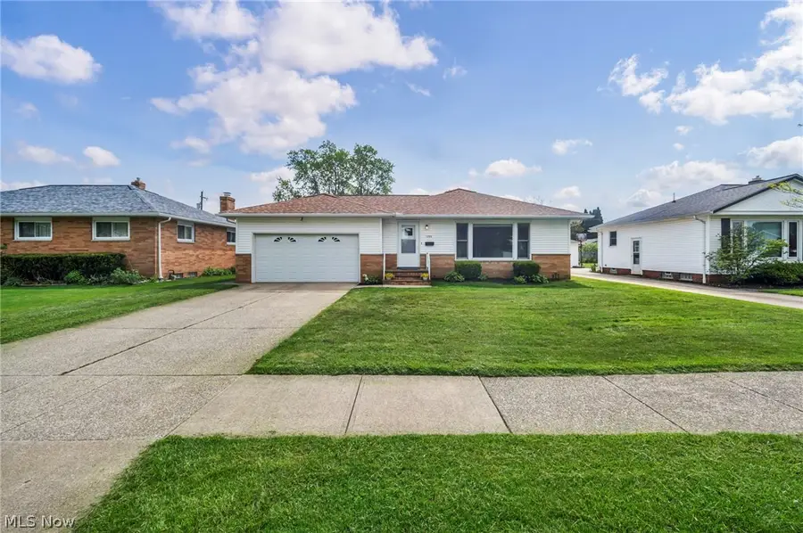 1299 Jackie Lane, Mayfield Heights, OH 44124 - #2