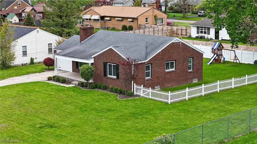 4047 Cascade Drive, Youngstown, OH 44511 - #3