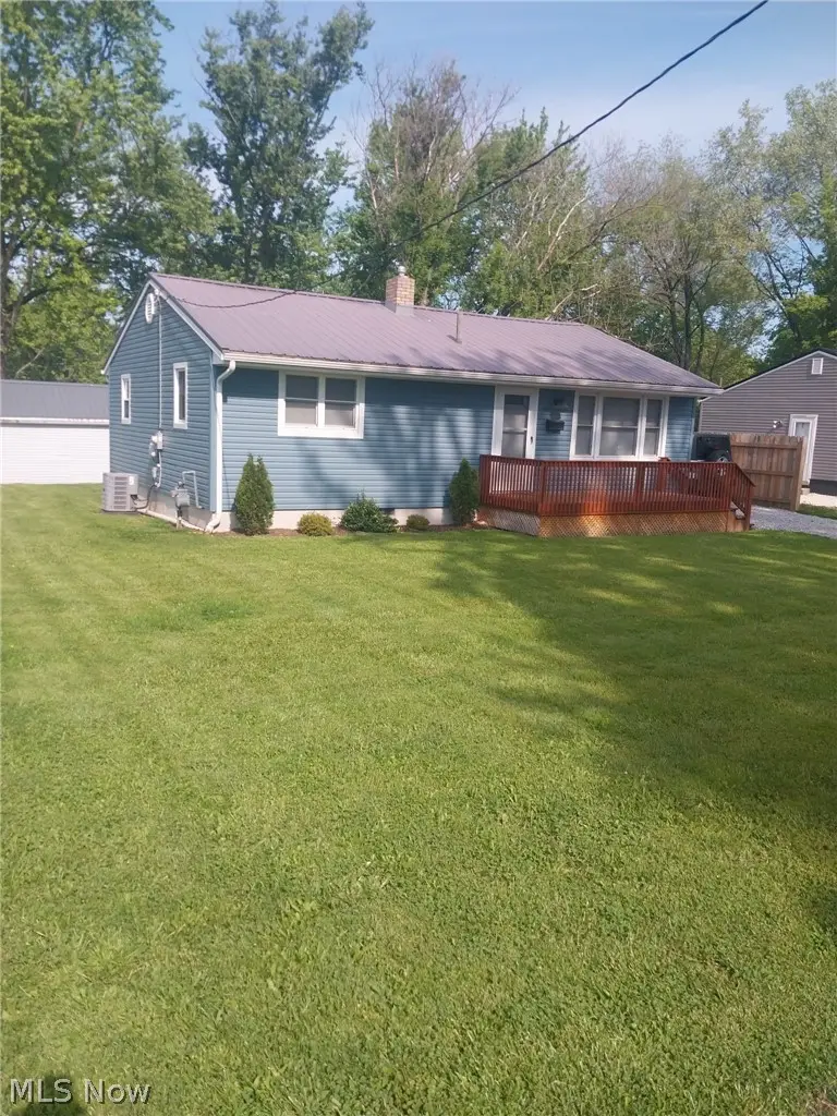 3009 Willowrow Ne Avenue, Canton, OH 44705 - #1