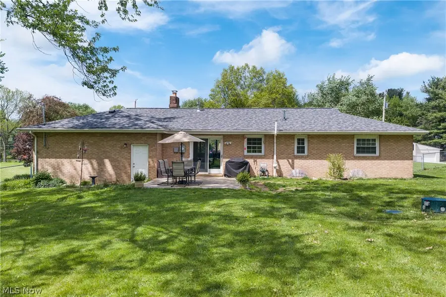 1356 Glennview Ne Street, Canton, OH 44721 - #2