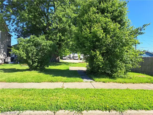 1413 Beckett Avenue, Cambridge, OH 43725