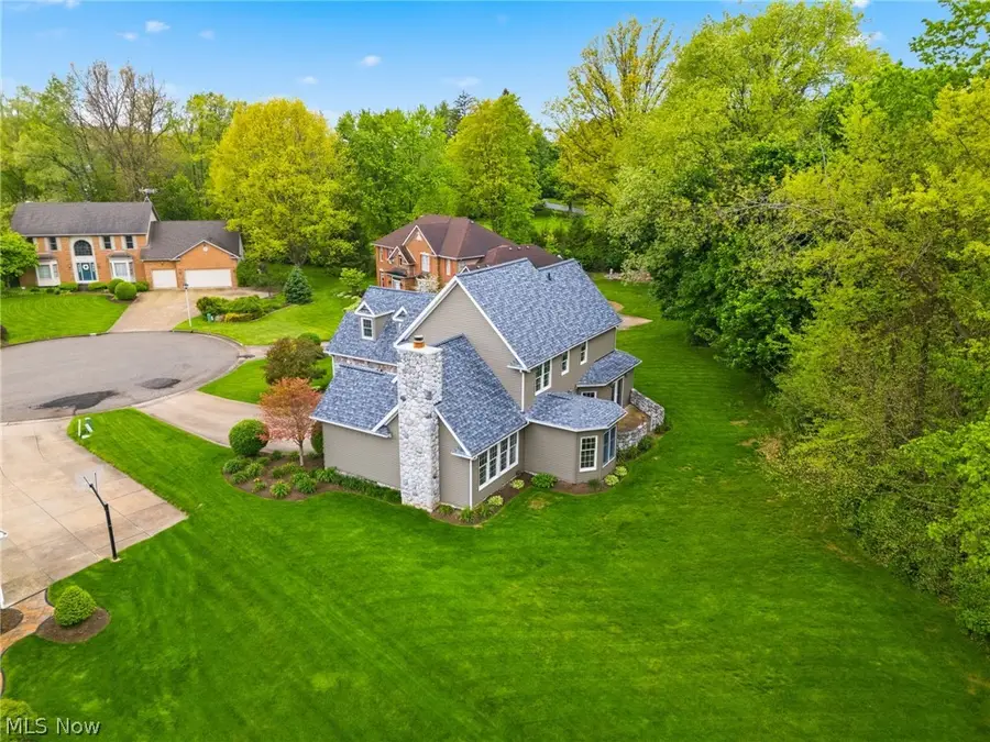 1012 Cloverdale Ne Circle, Massillon, OH 44646 - #3