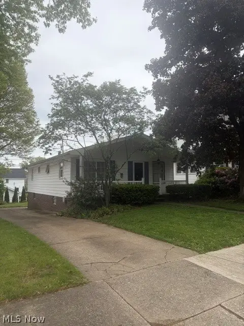 852 Phillips Road Northeast, Massillon, OH 44646