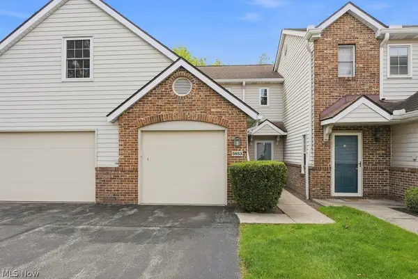 5653 Gateway Lane, Brook Park, OH 44142