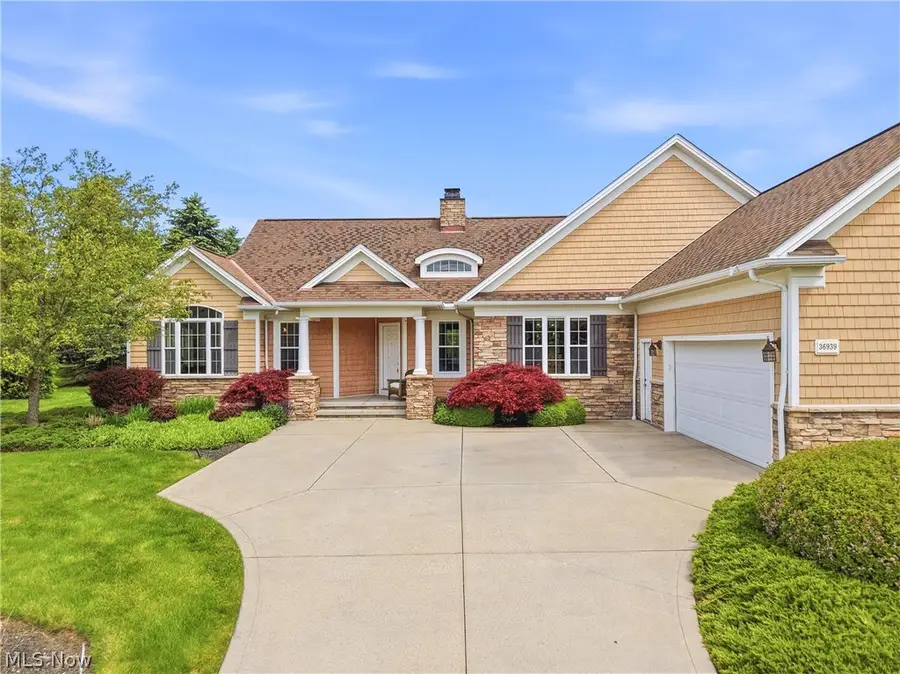 36939 Wexford Drive, Solon, OH 44139 - #2