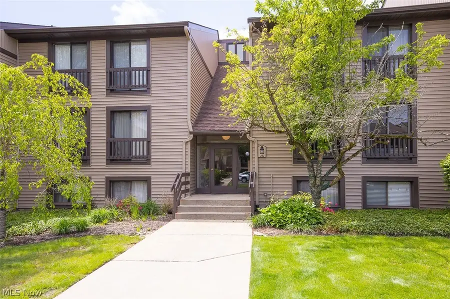 1105 Canyon View Road #204, Sagamore Hills, OH 44067 - #2
