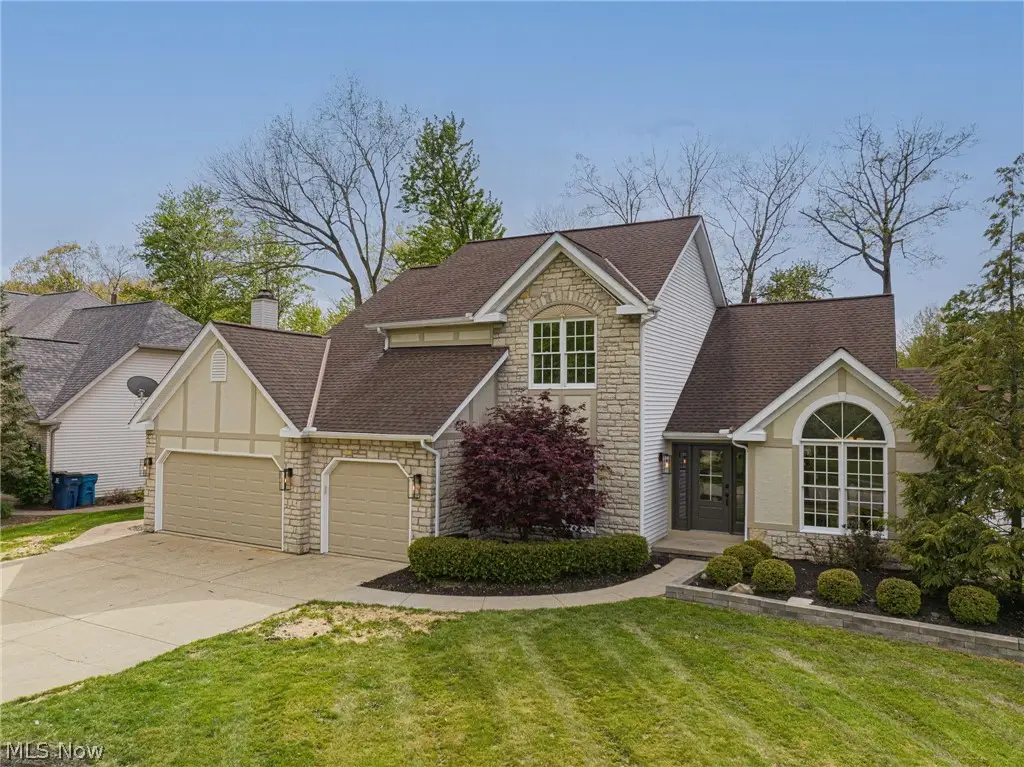 18964 Bears Paw Lane, Strongsville, OH 44136 - #1