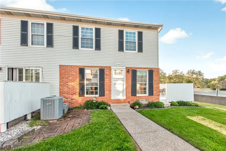 17522 Independence Court #3C, Brook Park, OH 44142 - #3