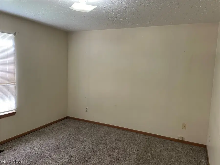 1918-1920 Eastbranch Ne Circle, Canton, OH 44705 - #3