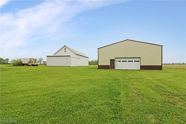 W Bloom Road, Oak Harbor, OH 43449