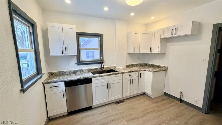 320 Para Avenue, Akron, OH 44305 - #2