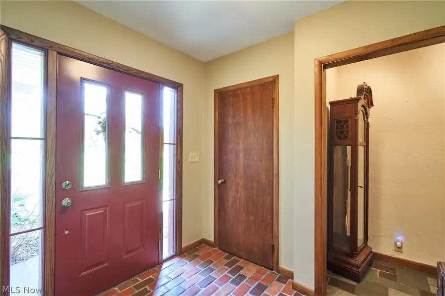 3288 Spring Valley Road, Akron, OH 44333 - #3