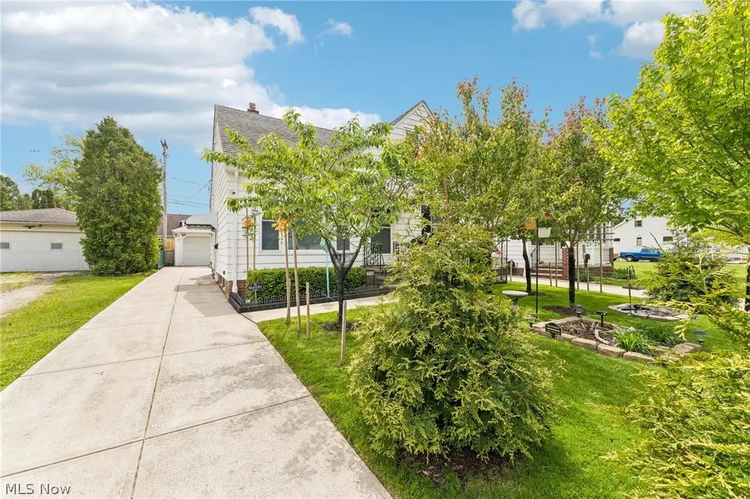 29306 Oakdale Road, Willowick, OH 44095 - #1
