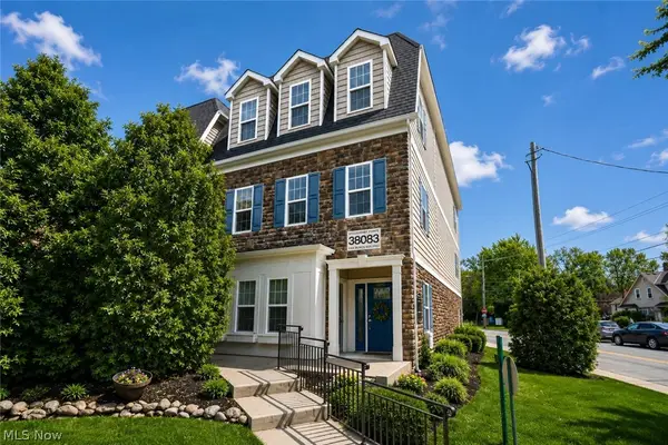 38083 Euclid Avenue #2, Willoughby, OH 44094