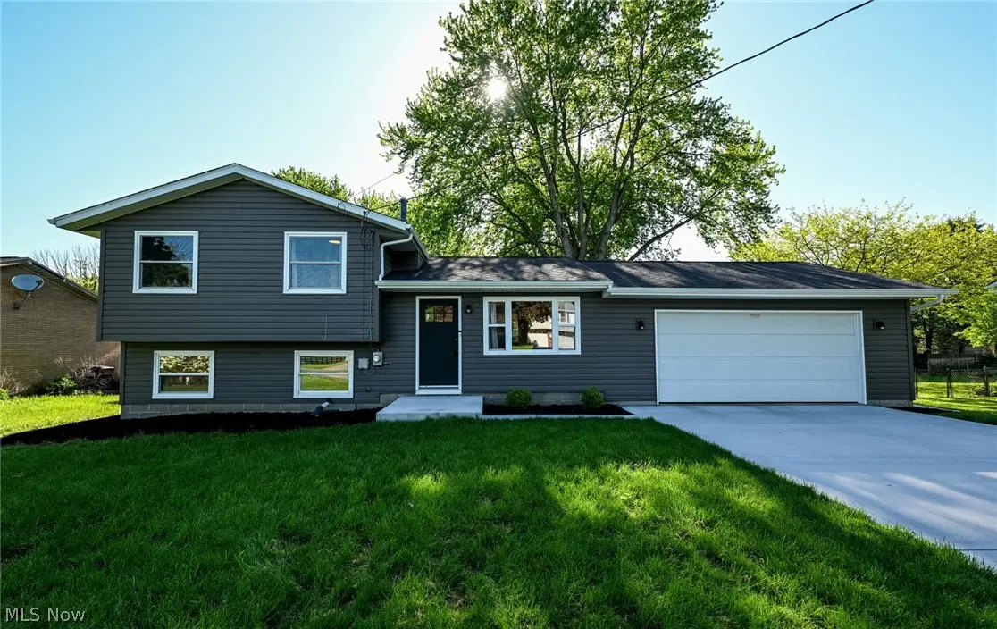 1520 Congress Lake Road, Mogadore, OH 44260 - #1