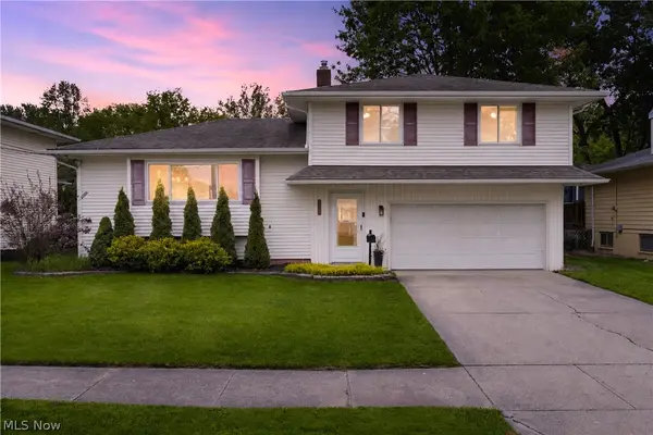 13665 Starlite Drive, Brook Park, OH 44142