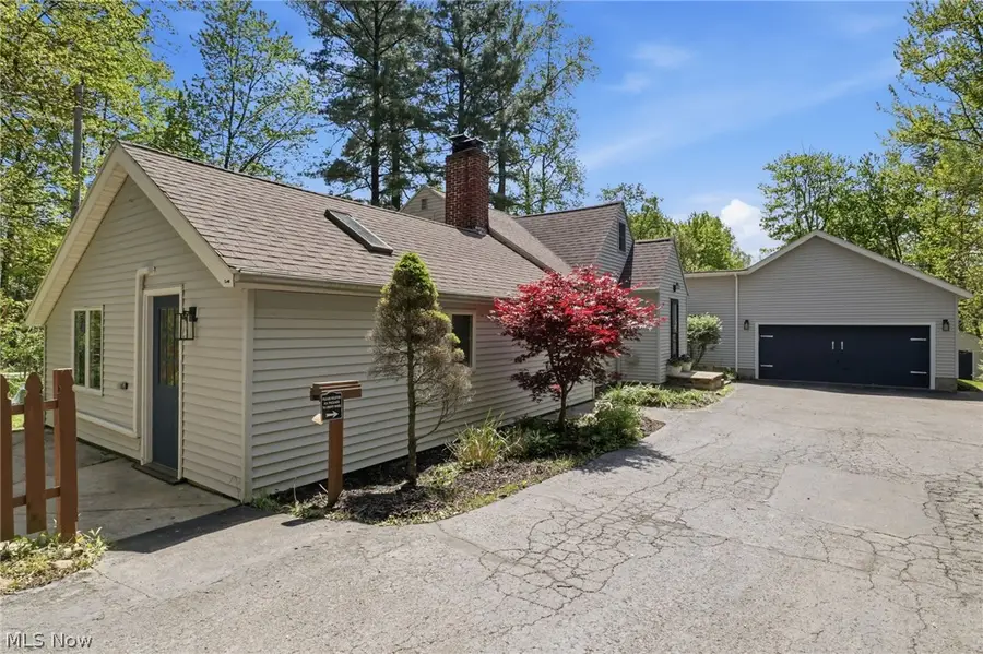 8977 Cedar Road, Chesterland, OH 44026 - #2