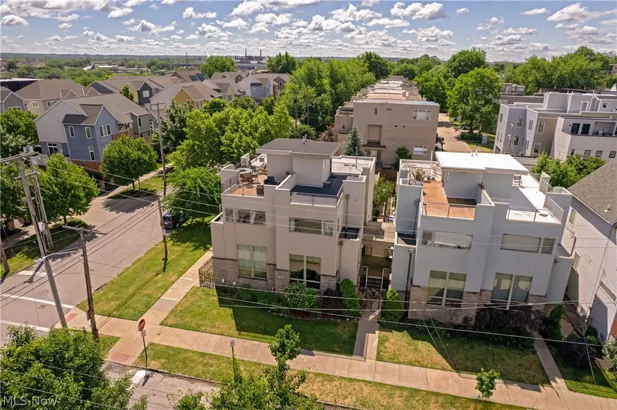 511 Literary Road, Cleveland, OH 44113 - #2