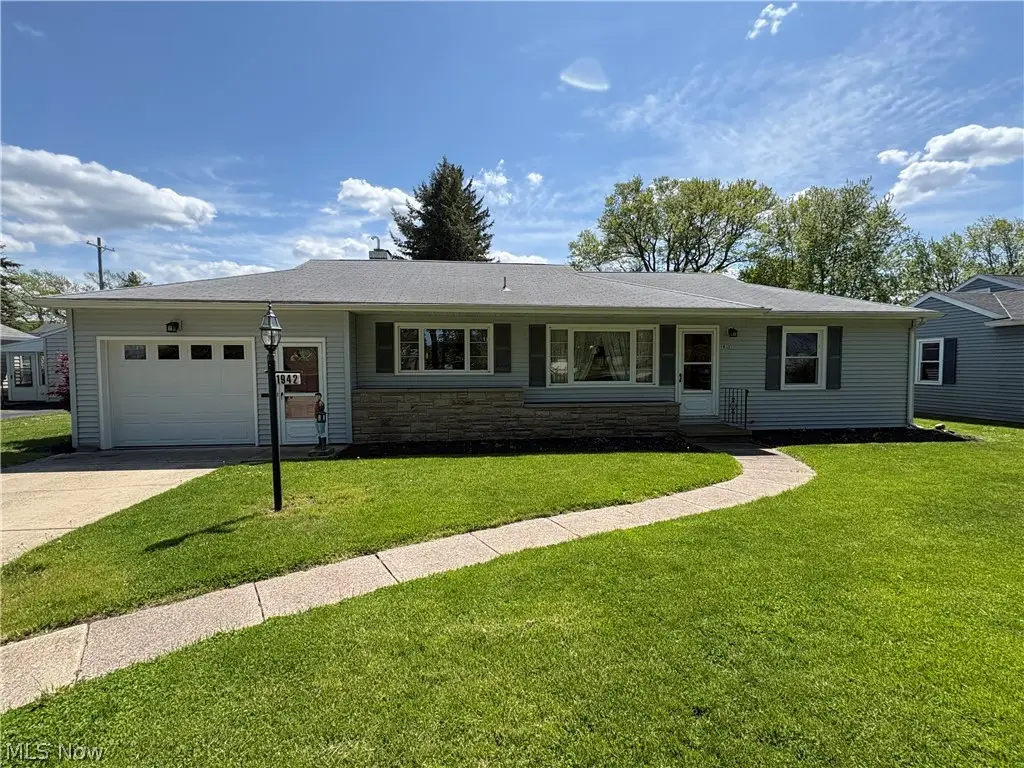 1942 E 41st Street, Ashtabula, OH 44004 - #1