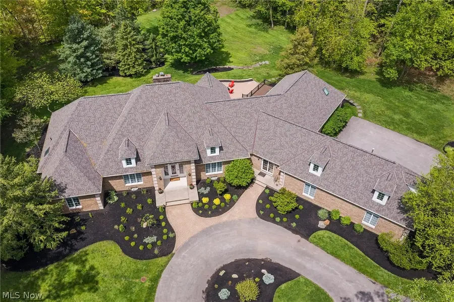 8795 Pheasant Run Lane, Kirtland Hills, OH 44060 - #3