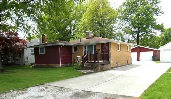 317 Wrexham Sw Avenue, Massillon, OH 44646