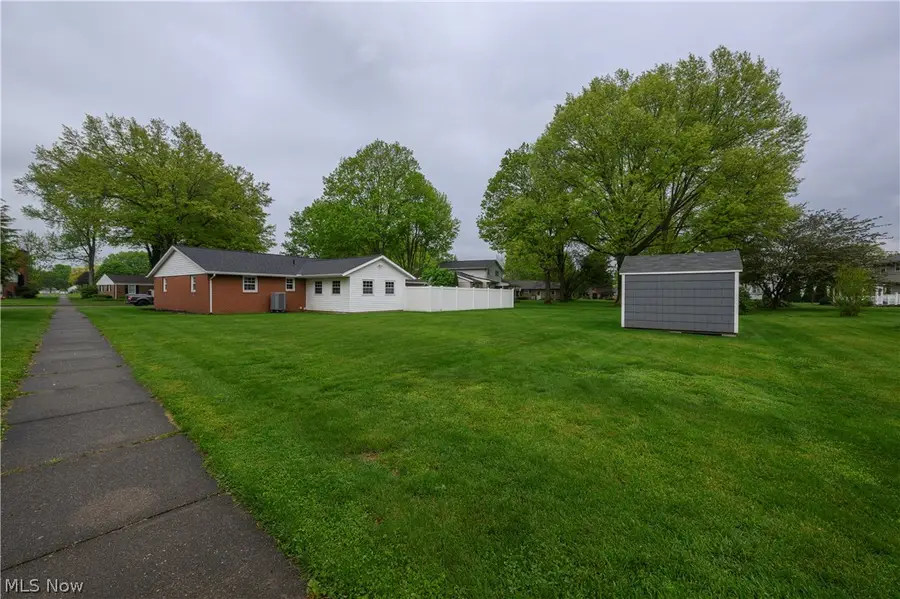 1346 Independence Se Circle, New Philadelphia, OH 44663 - #3
