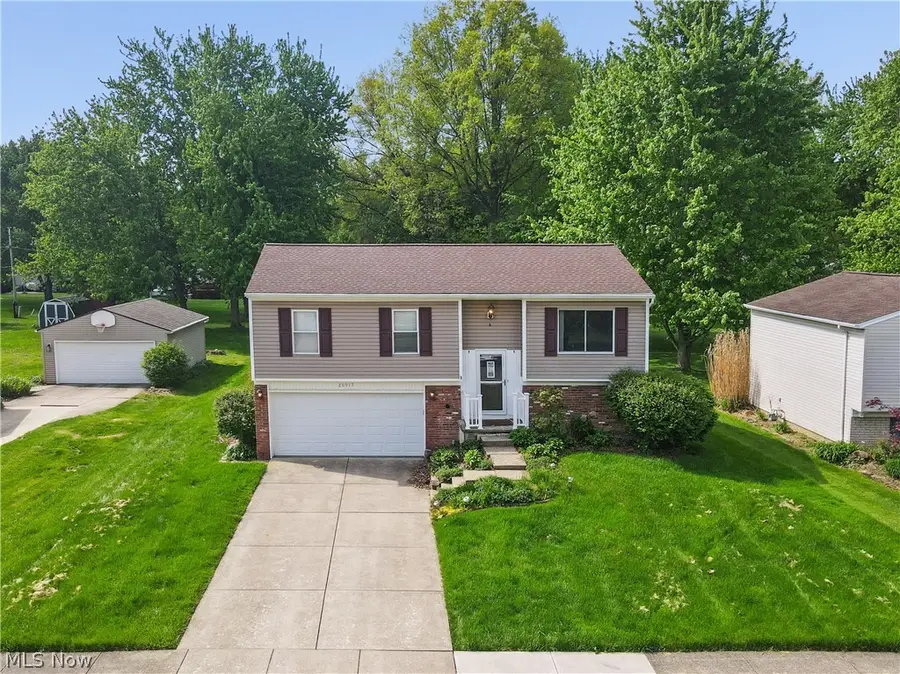 26917 Oxford Park Lane, Olmsted, OH 44138 - #3