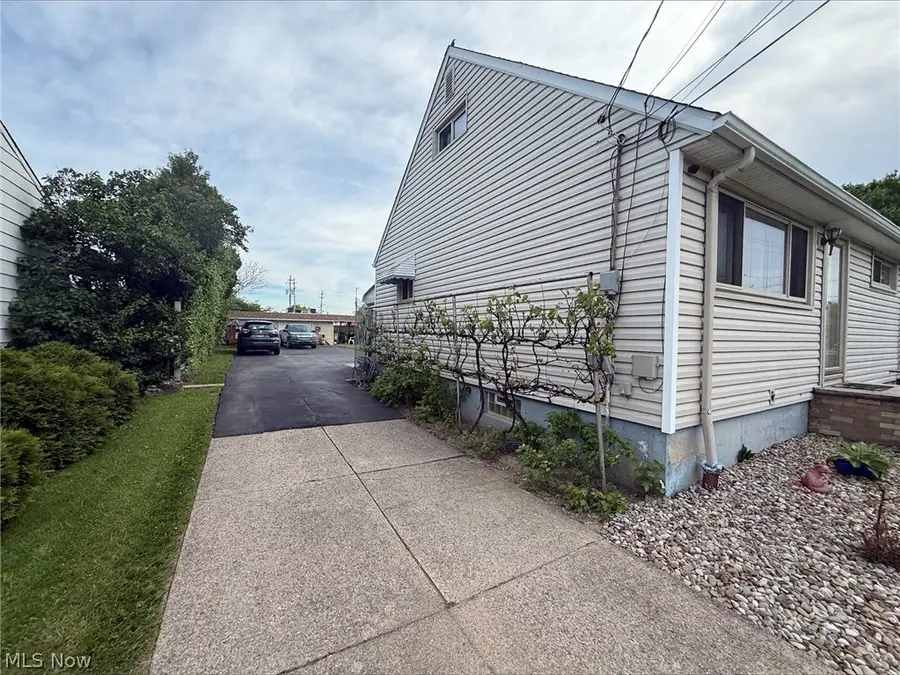 15316 Rademaker Drive, Brook Park, OH 44142 - #2