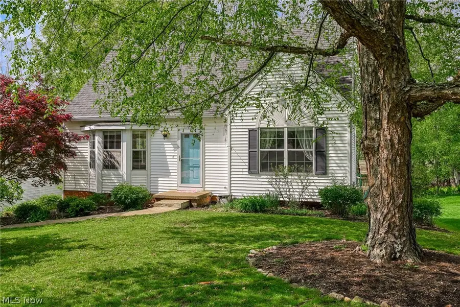 1722 W Idlewood Drive, Twinsburg, OH 44087 - #3