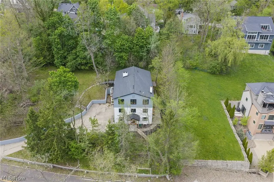 58 W Orange Street, Chagrin Falls, OH 44022 - #2