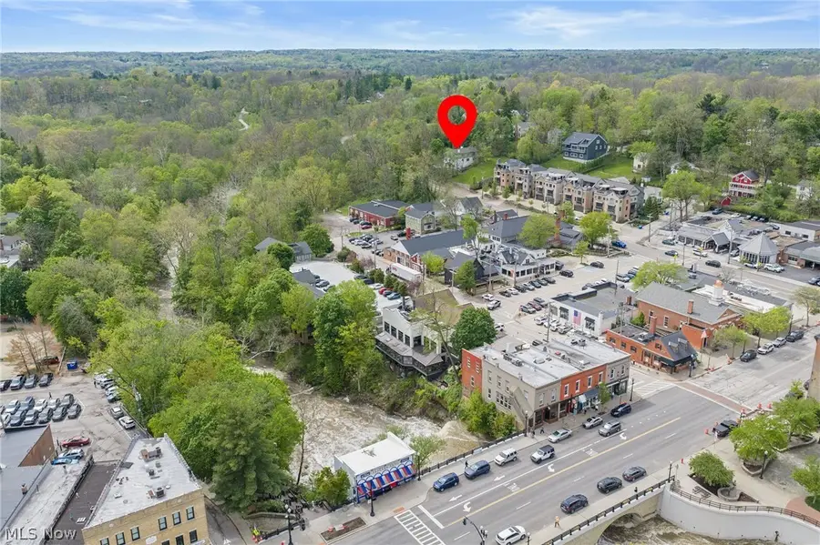 58 W Orange Street, Chagrin Falls, OH 44022 - #3