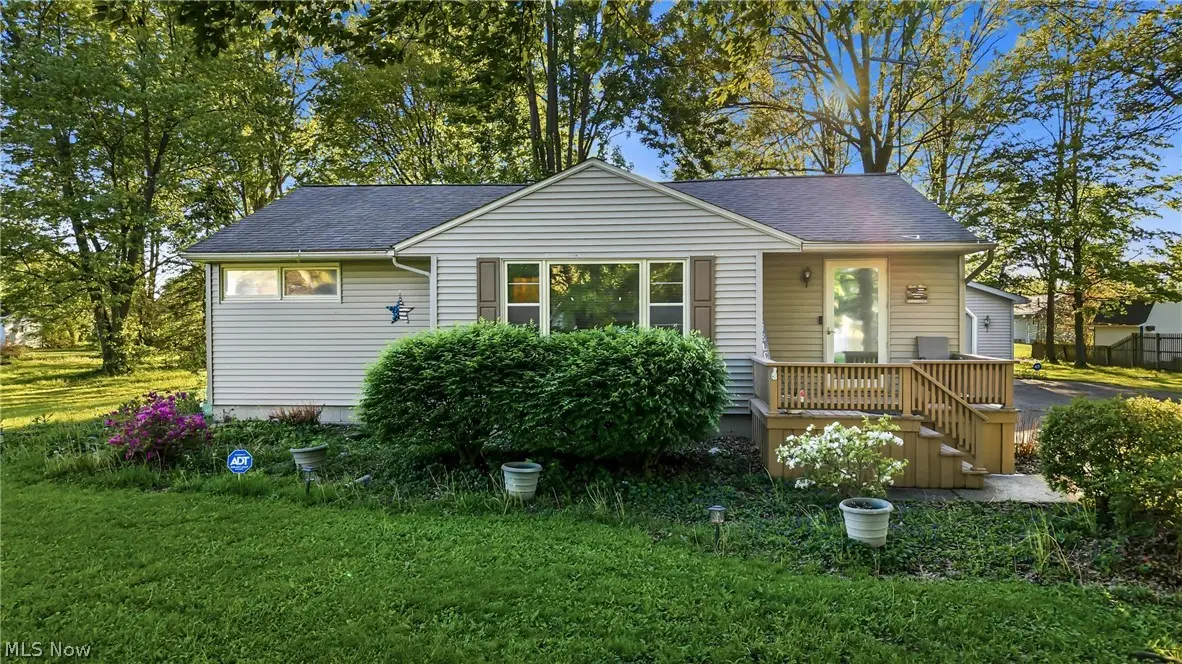 5863 Emerson Nw Avenue, Champion, OH 44483 - #1