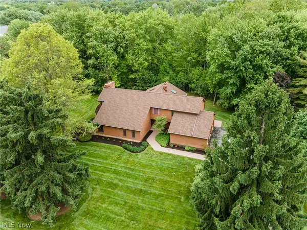 2626 Fairwood Drive, Pepper Pike, OH 44124