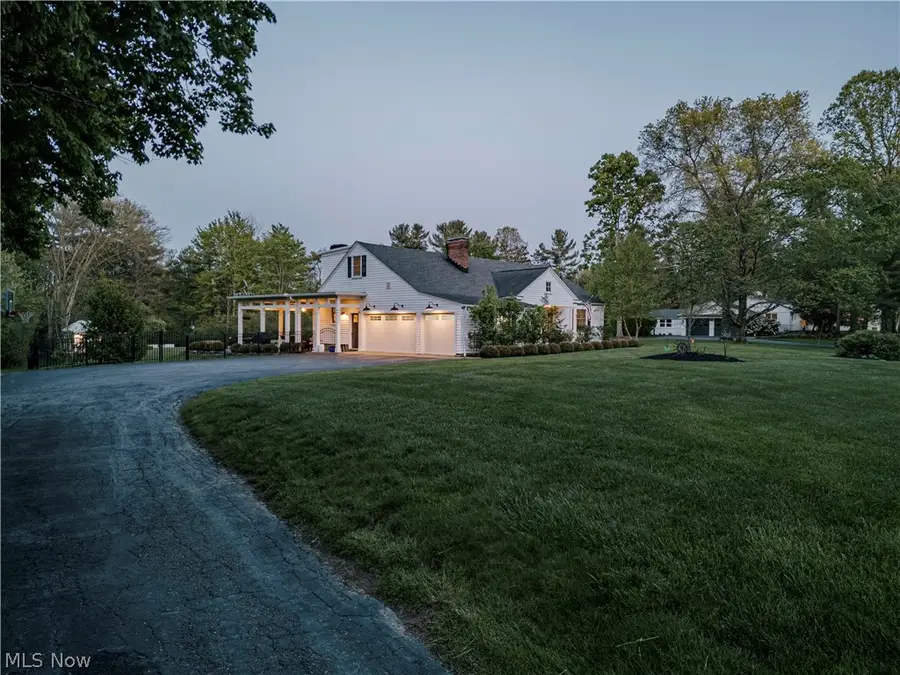 35 Murwood Drive, Moreland Hills, OH 44022 - #2