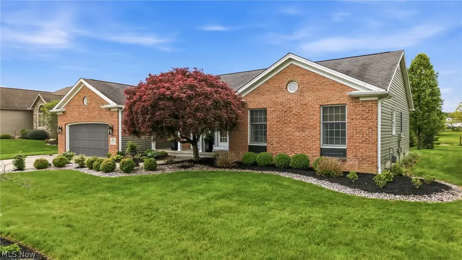 100 Forest Hill Drive, Hubbard, OH 44425 - #2
