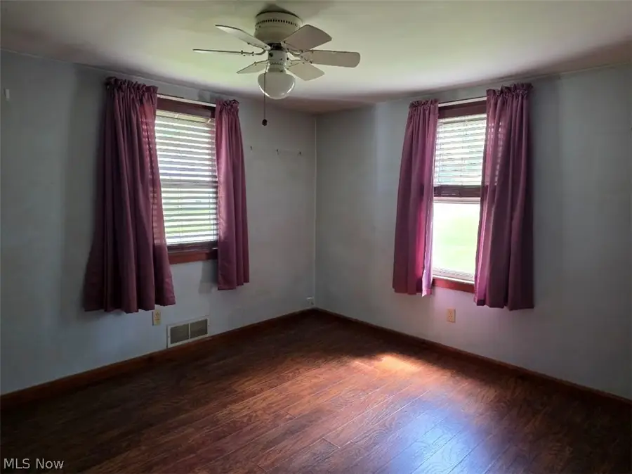 1528 40th Nw Street, Canton, OH 44709 - #3