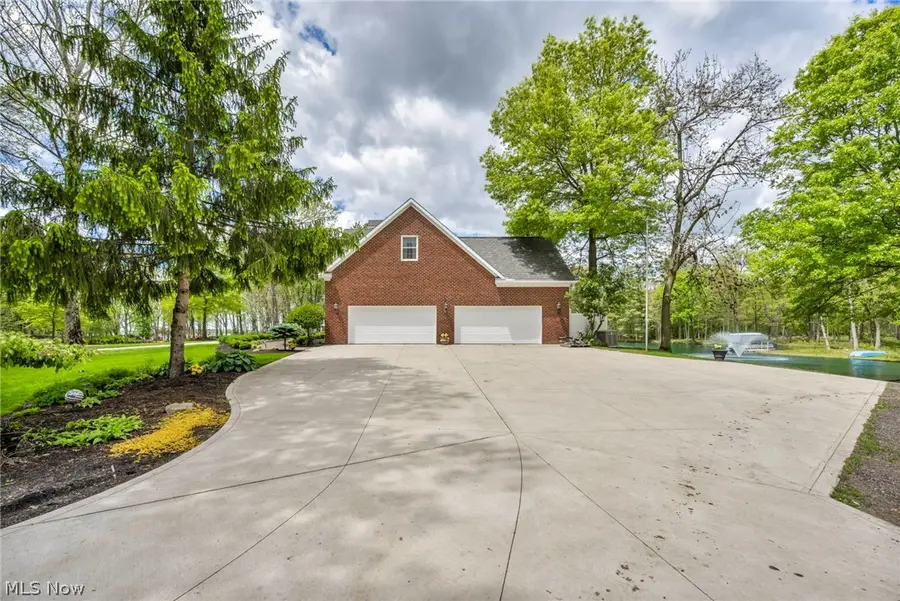 6900 Deerfield Nw Avenue, Canal Fulton, OH 44614 - #3