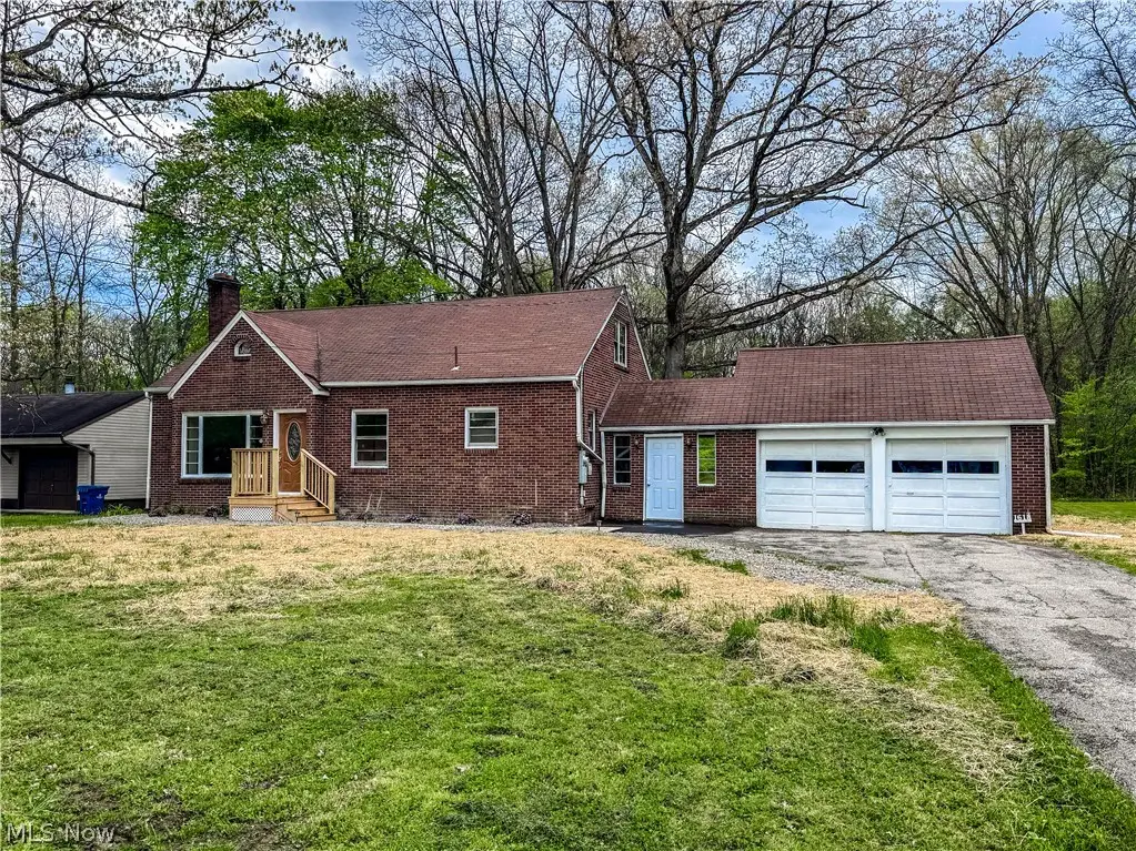 1618 W Park Avenue, Weathersfield, OH 44446 - #1