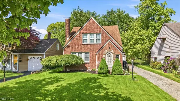 210 5th Avenue, Hubbard, OH 44425