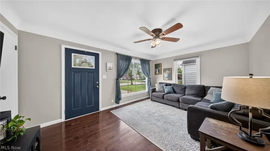 16168 Brinbourne Avenue, Middleburg Heights, OH 44130 - #3