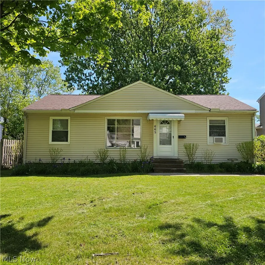 665 Cherokee Trail, Willoughby, OH 44094 - #1